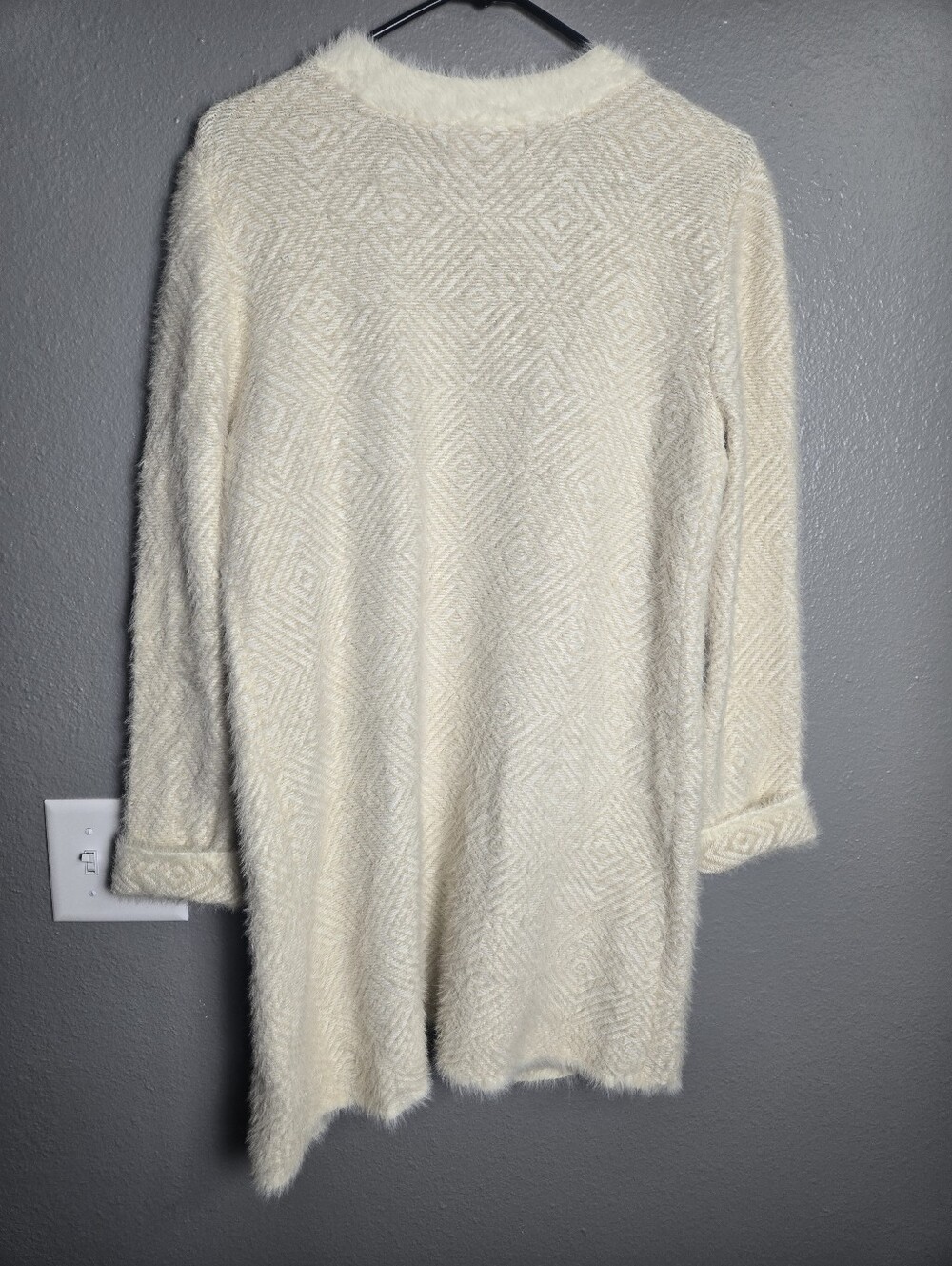 Marled Cream Open Front Fuzzy Soft Long Cardigan Size Medium - Picture 8 of 14